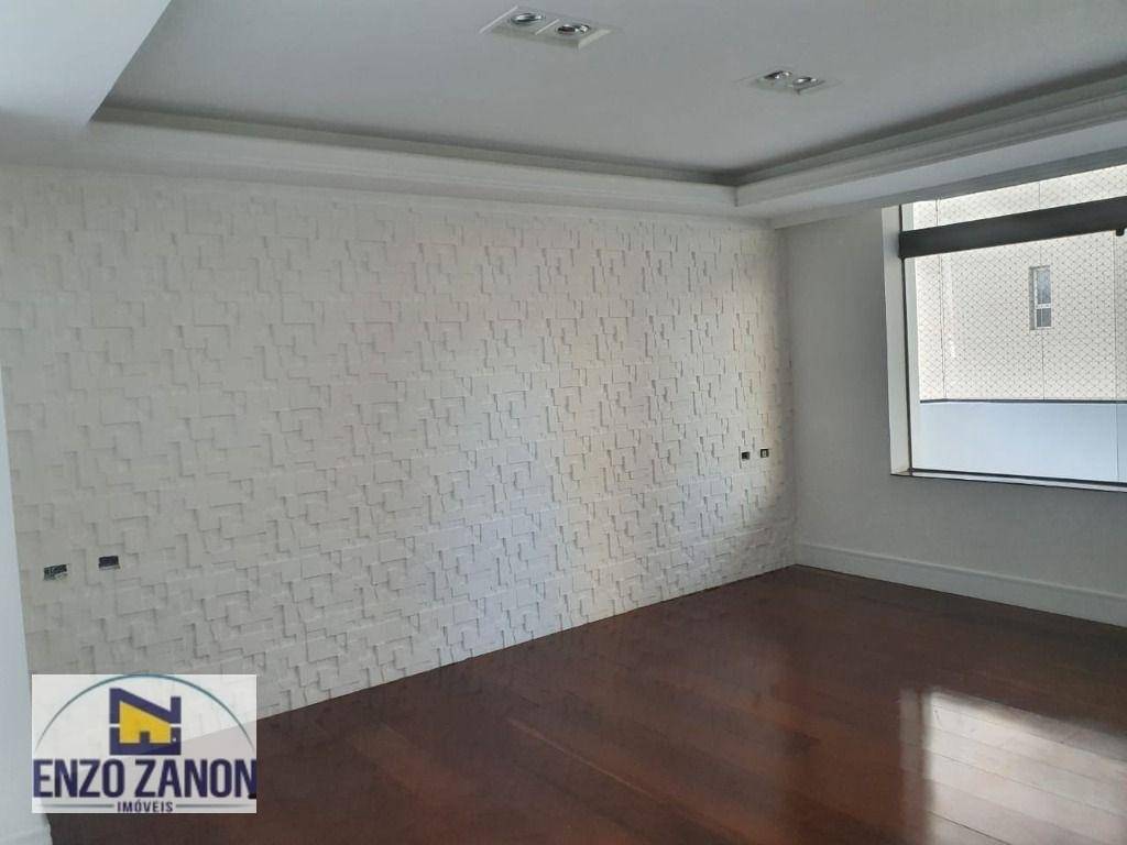 Apartamento para alugar com 4 quartos, 228m² - Foto 4