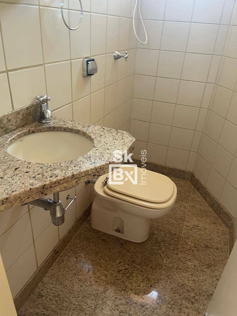 Apartamento à venda com 3 quartos, 208m² - Foto 15