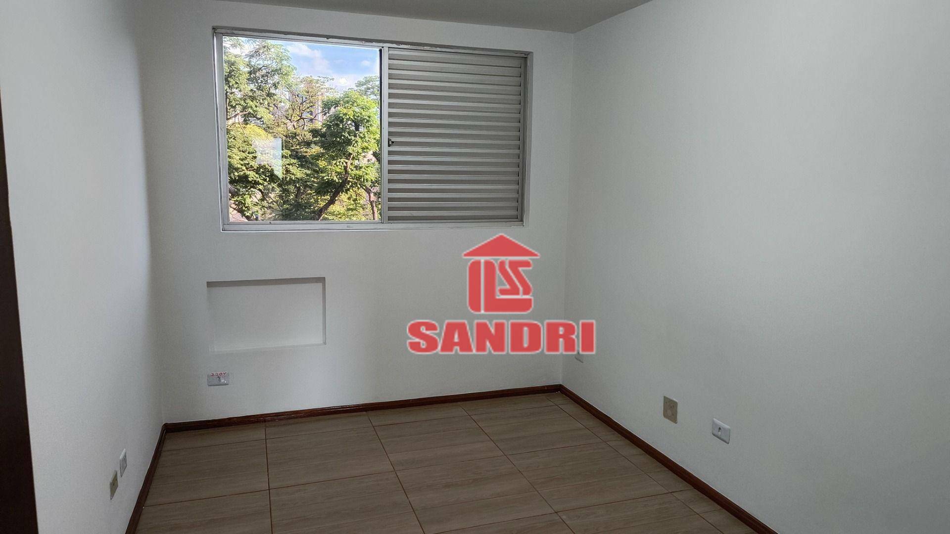 Apartamento para alugar com 3 quartos, 97m² - Foto 13