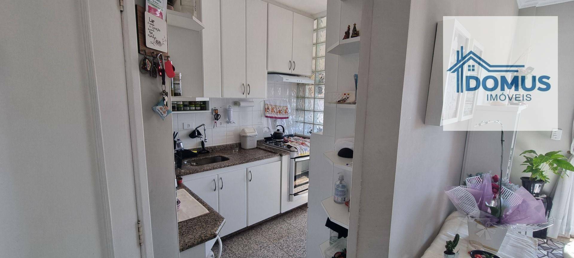 Apartamento à venda com 2 quartos, 64m² - Foto 32