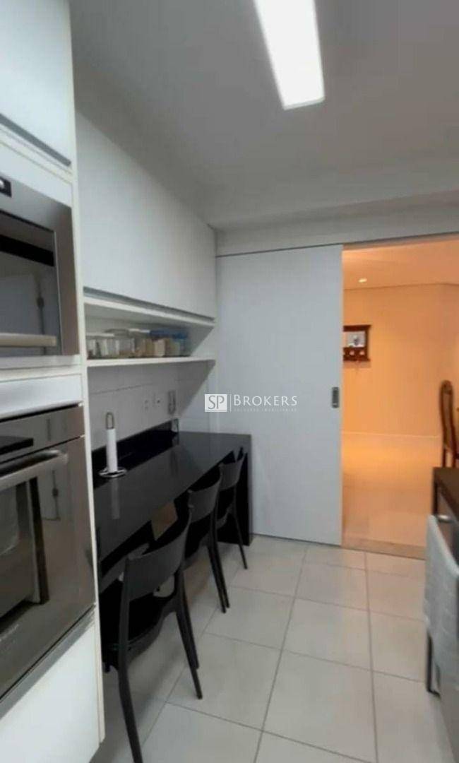 Apartamento à venda com 3 quartos, 151m² - Foto 3