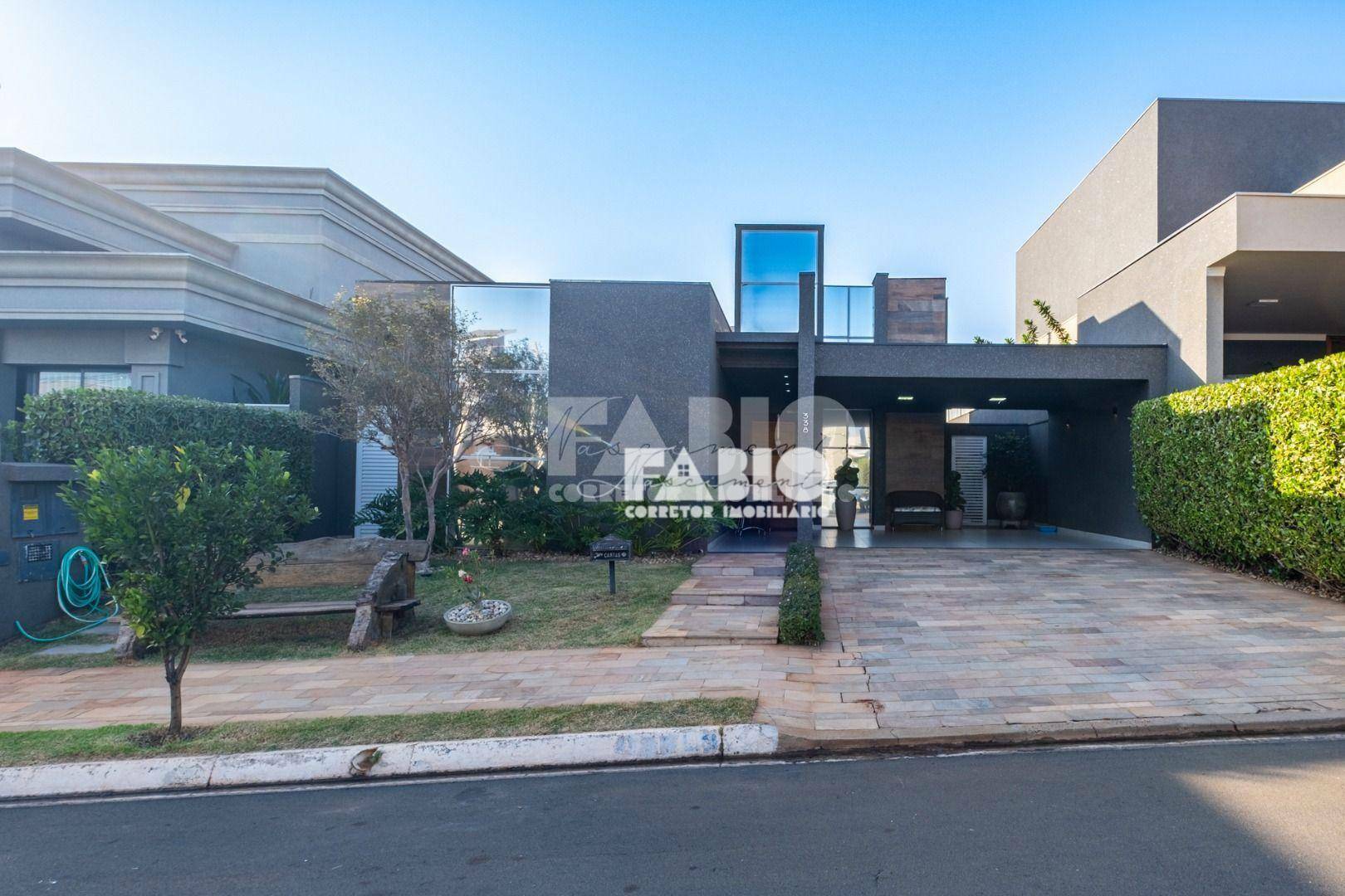 Casa de Condomínio à venda com 3 quartos, 216m² - Foto 1