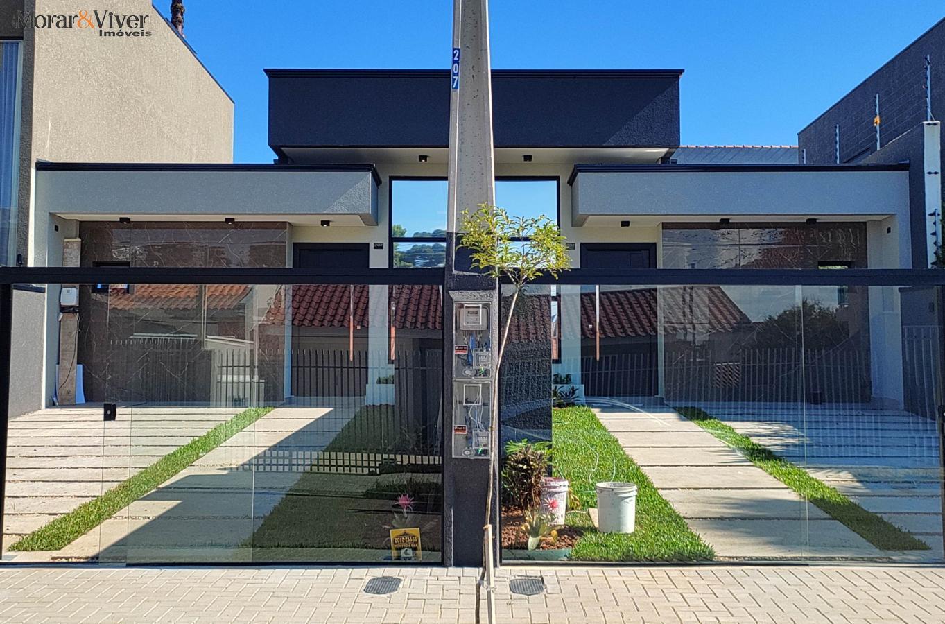 Casa à venda com 3 quartos, 115m² - Foto 1