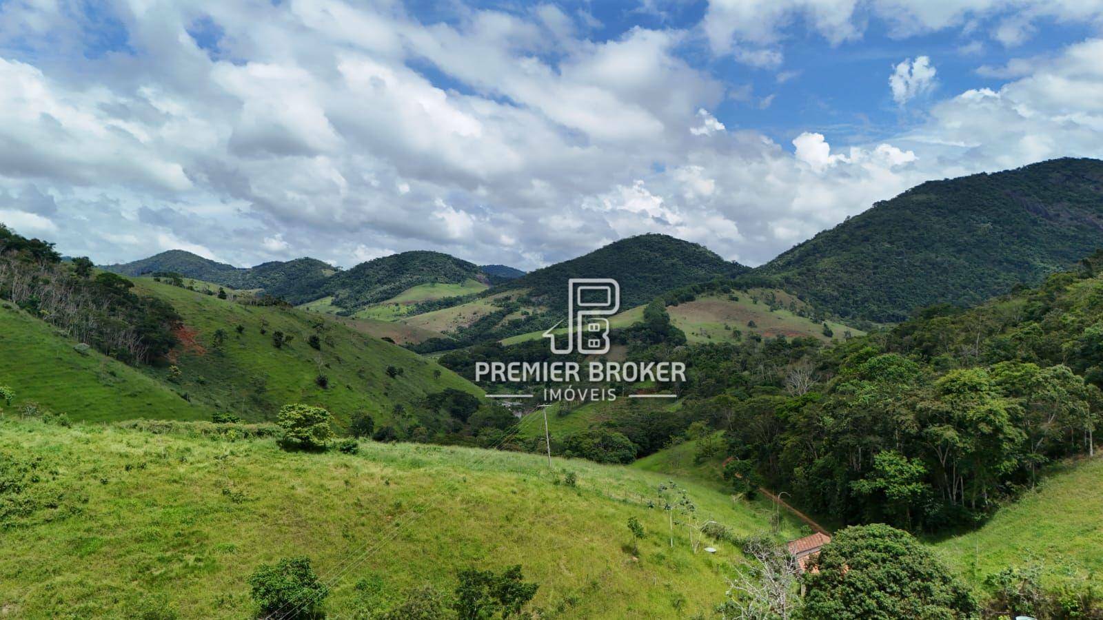 Fazenda à venda com 3 quartos, 250m² - Foto 47