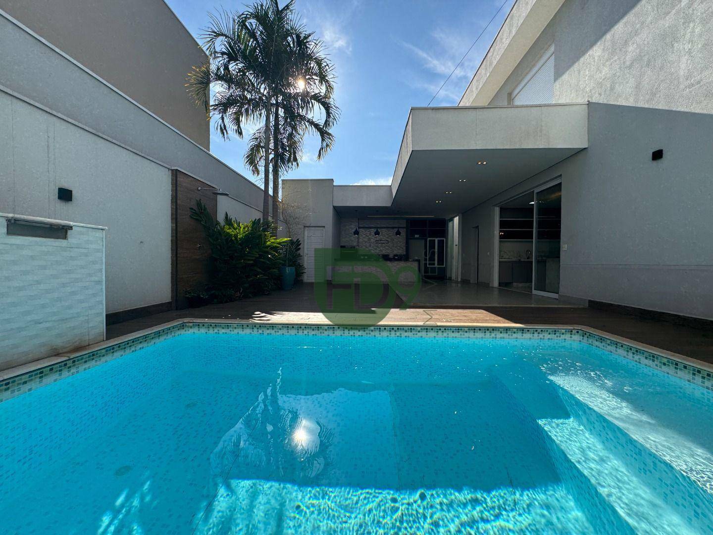 Casa de Condomínio à venda e aluguel com 3 quartos, 370m² - Foto 1