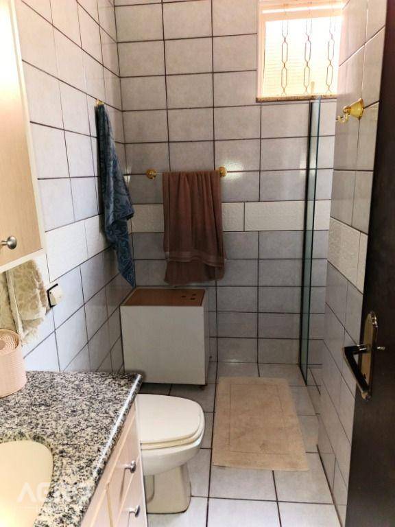 Casa à venda com 4 quartos, 184m² - Foto 12