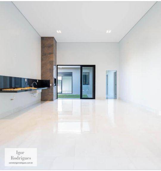 Casa à venda com 3 quartos, 181m² - Foto 2