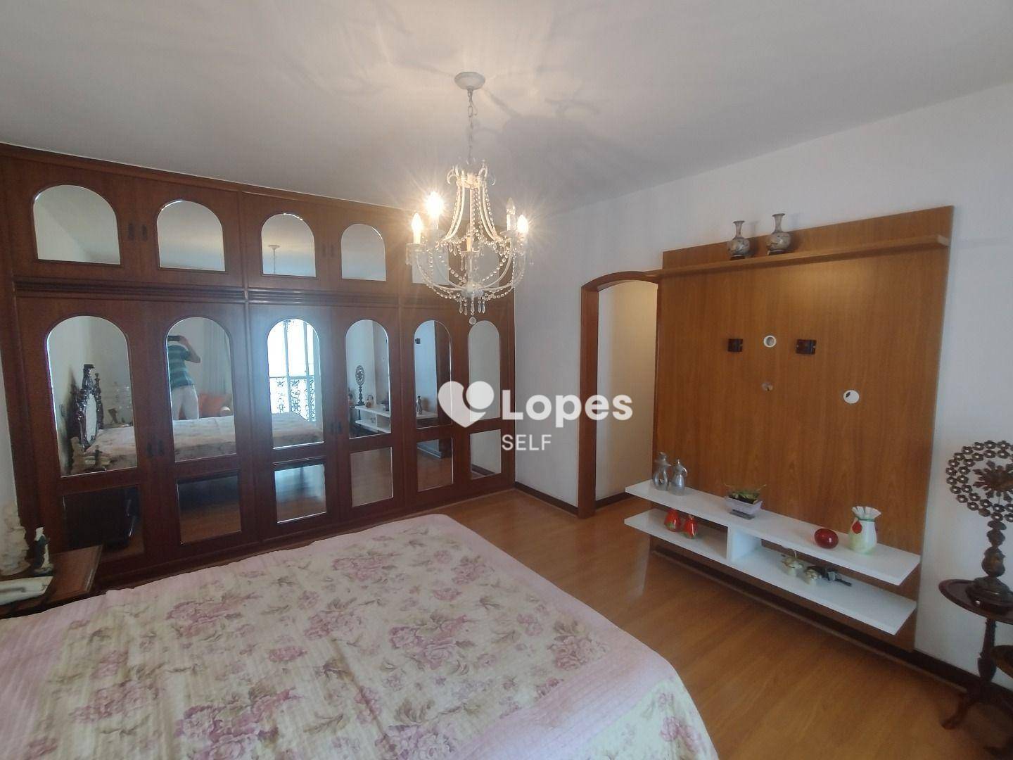 Apartamento à venda com 4 quartos, 208m² - Foto 8