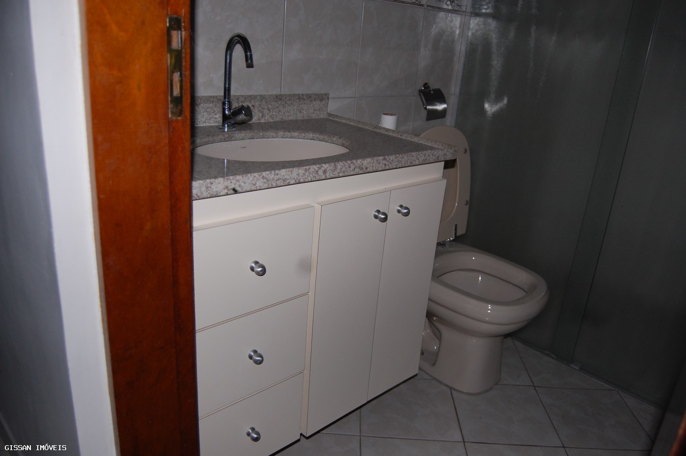 Casa à venda com 2 quartos, 125m² - Foto 11