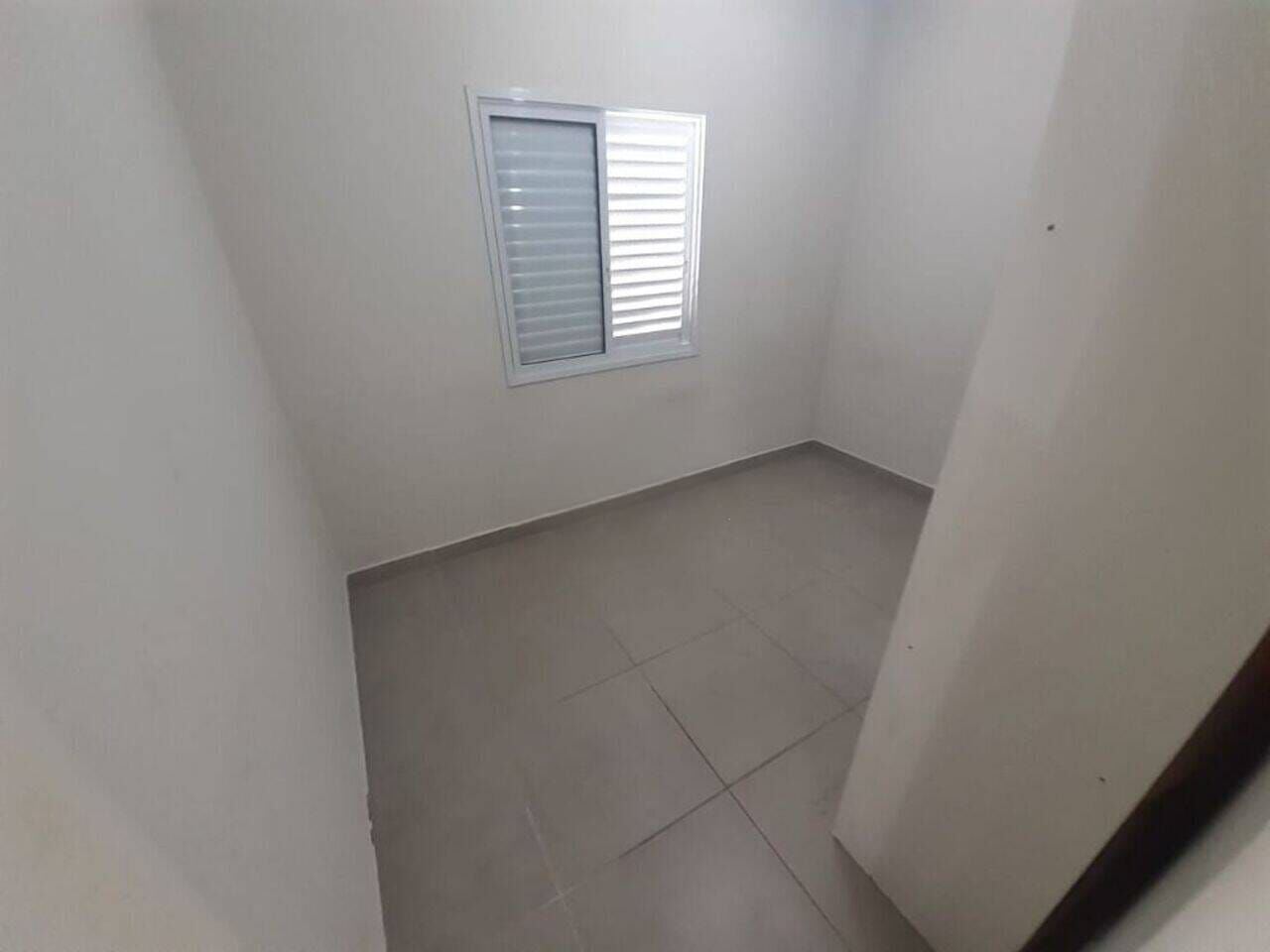 Apartamento para alugar com 2 quartos, 42m² - Foto 2