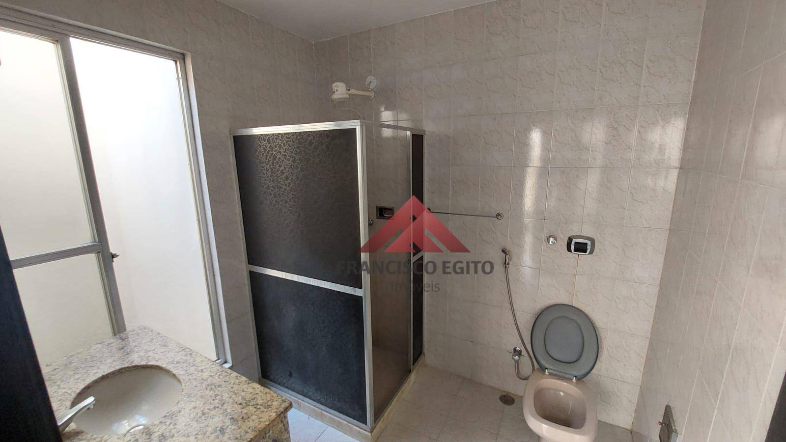 Casa à venda com 3 quartos, 250m² - Foto 10