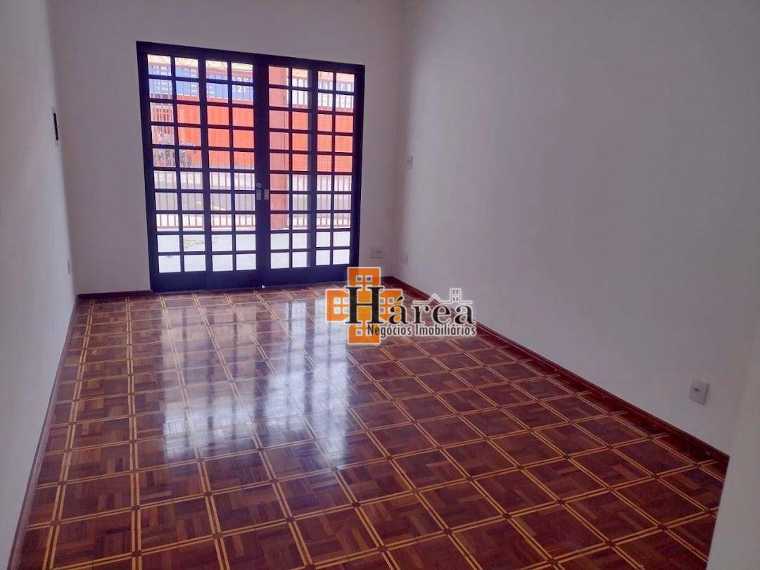 Sobrado à venda com 3 quartos, 280m² - Foto 1