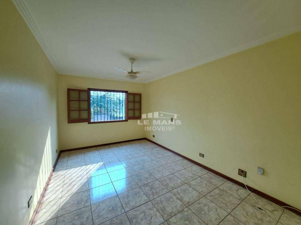 Chácara à venda e aluguel com 5 quartos, 750m² - Foto 13