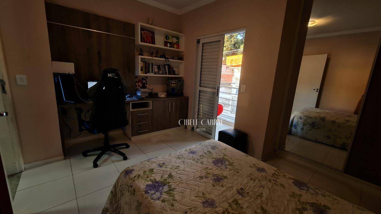 Casa à venda com 3 quartos, 250m² - Foto 34