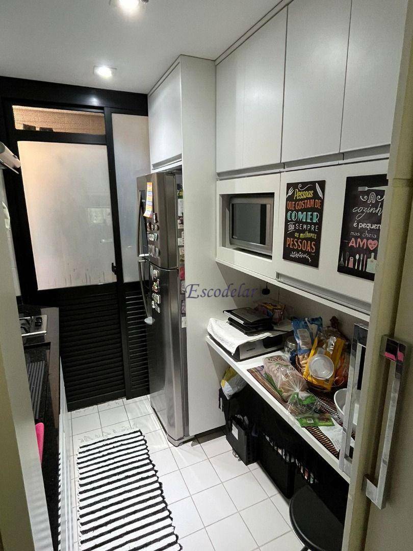 Apartamento à venda com 2 quartos, 70m² - Foto 7