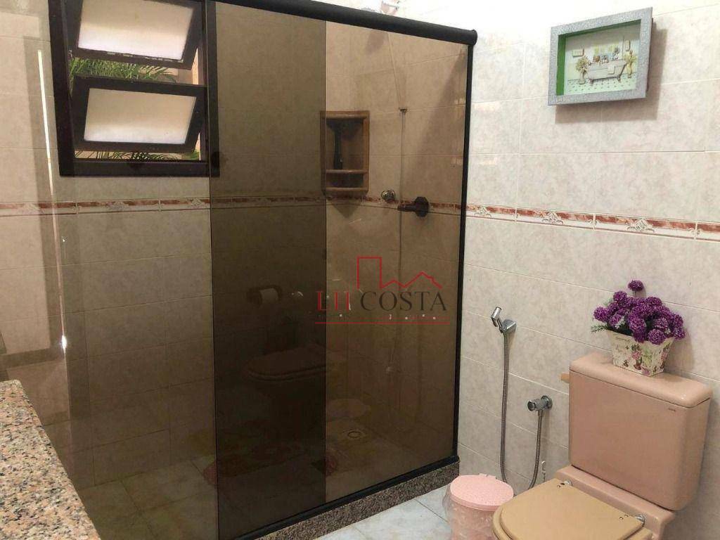 Casa de Condomínio à venda com 5 quartos, 274m² - Foto 12