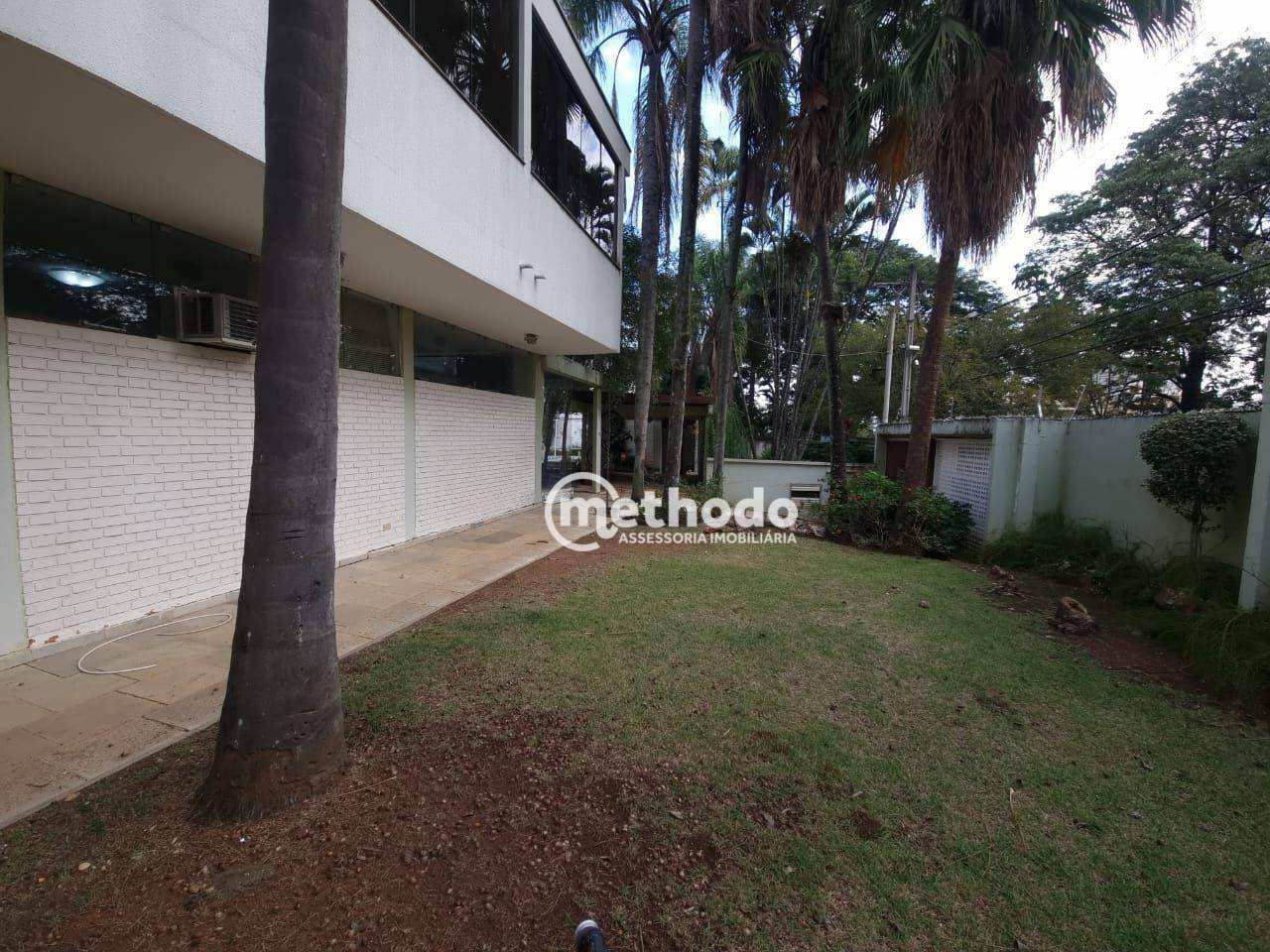 Casa à venda e aluguel com 6 quartos, 628m² - Foto 2