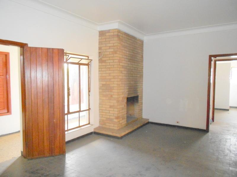 Casa à venda com 2 quartos, 175m² - Foto 8