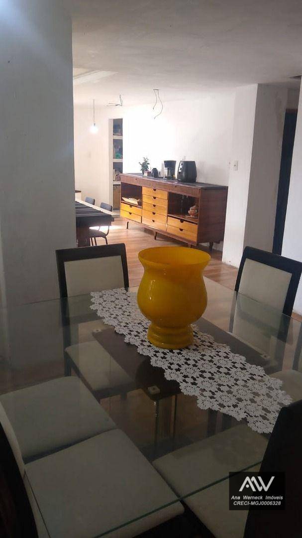 Casa à venda com 5 quartos, 168m² - Foto 7