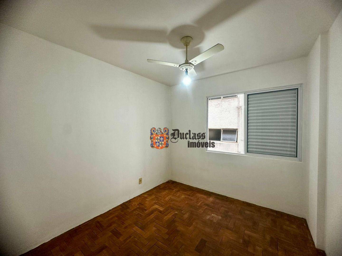 Apartamento à venda com 3 quartos, 96m² - Foto 3