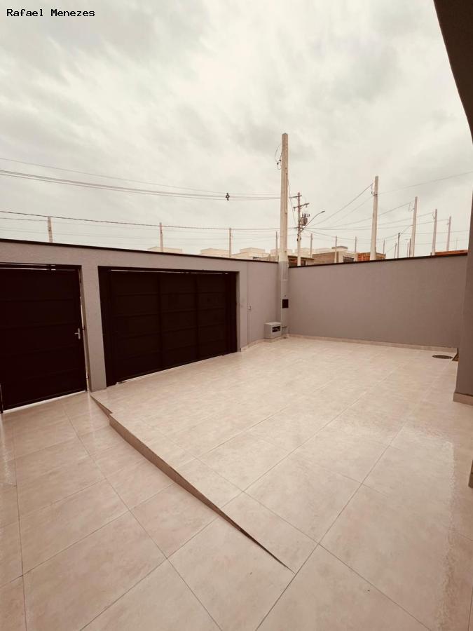 Casa à venda com 2 quartos, 52m² - Foto 3