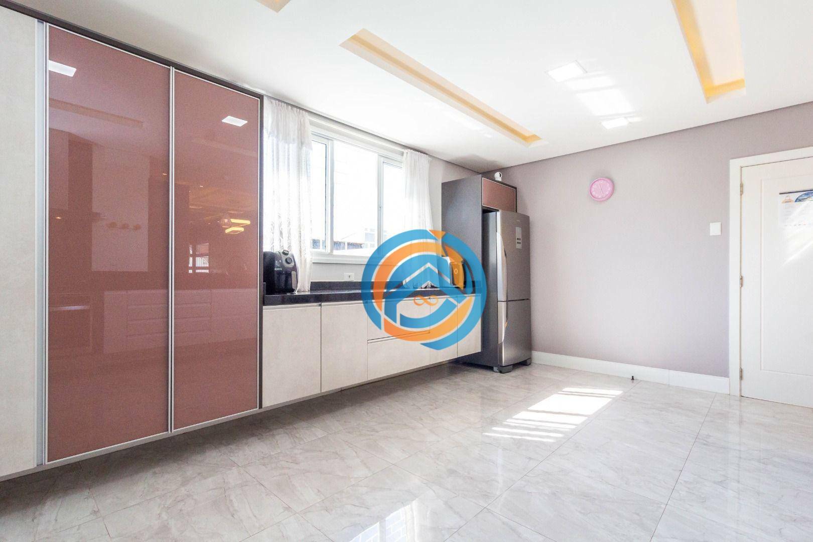 Casa à venda com 3 quartos, 248m² - Foto 18