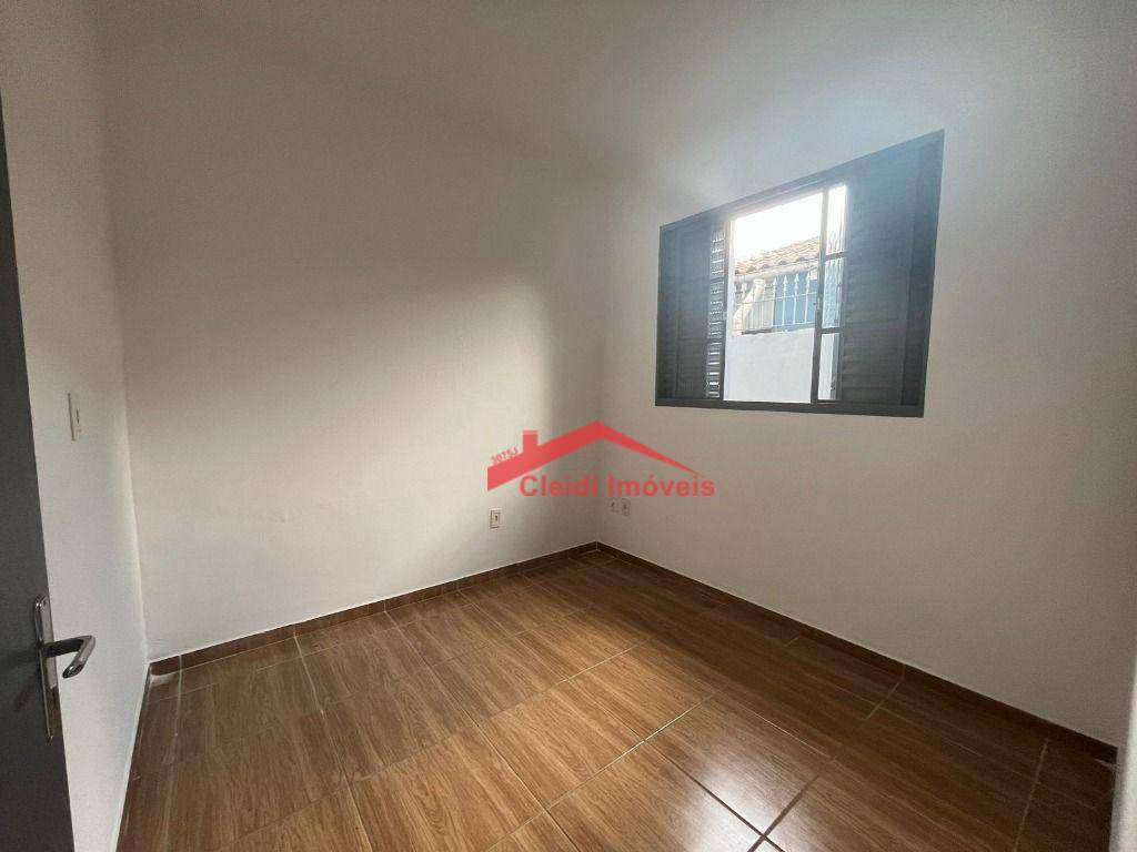 Casa para alugar com 3 quartos, 125m² - Foto 6