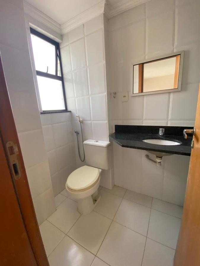 Apartamento à venda com 2 quartos, 70m² - Foto 7