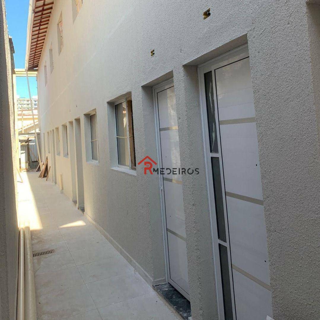 Casa à venda com 2 quartos, 58m² - Foto 16