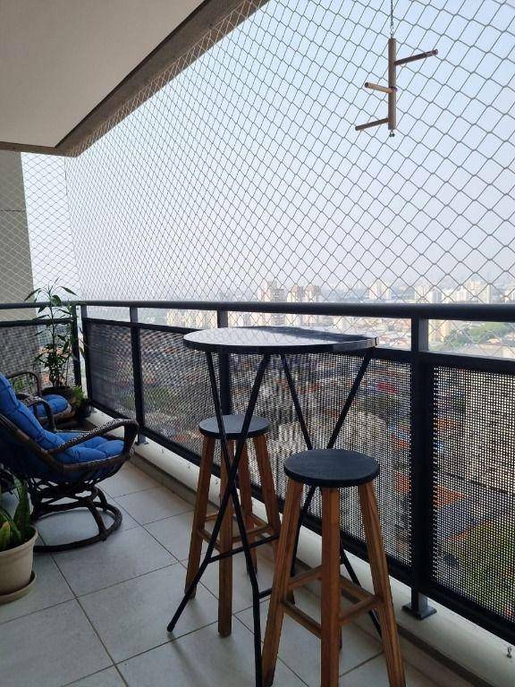 Apartamento à venda com 2 quartos, 61m² - Foto 31