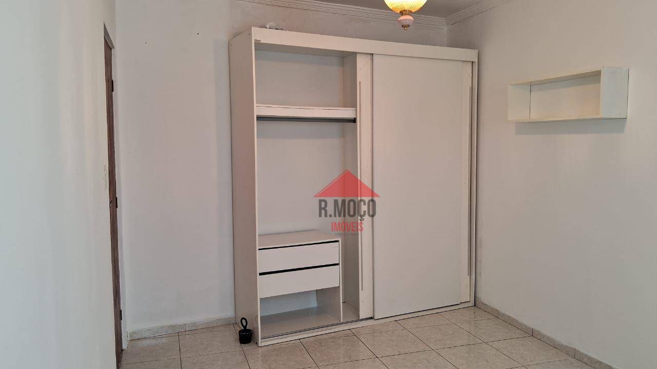 Casa para alugar com 1 quarto, 35m² - Foto 12