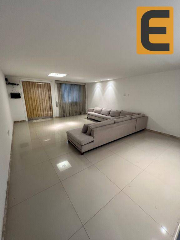 Casa à venda com 3 quartos, 293m² - Foto 4