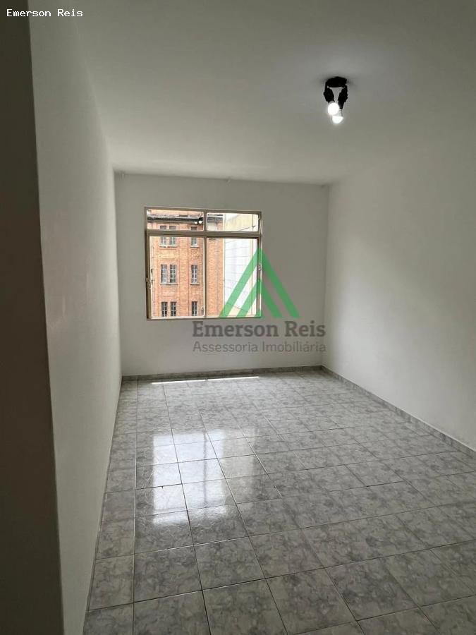 Apartamento à venda com 1 quarto, 42m² - Foto 14