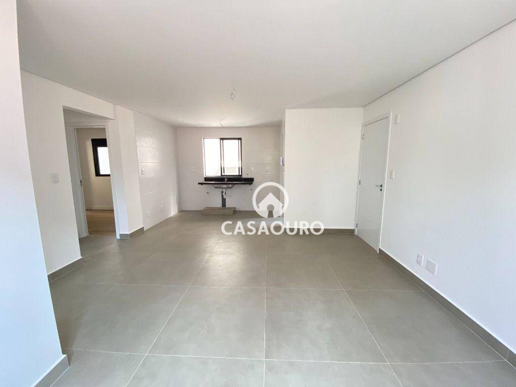 Apartamento à venda com 2 quartos, 65m² - Foto 4