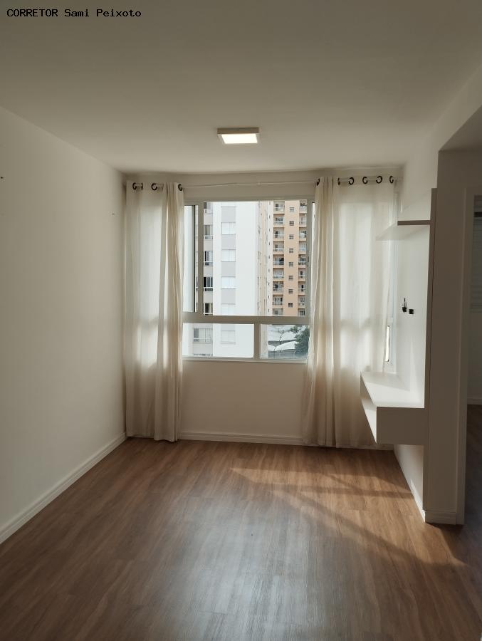 Apartamento à venda com 2 quartos, 56m² - Foto 18