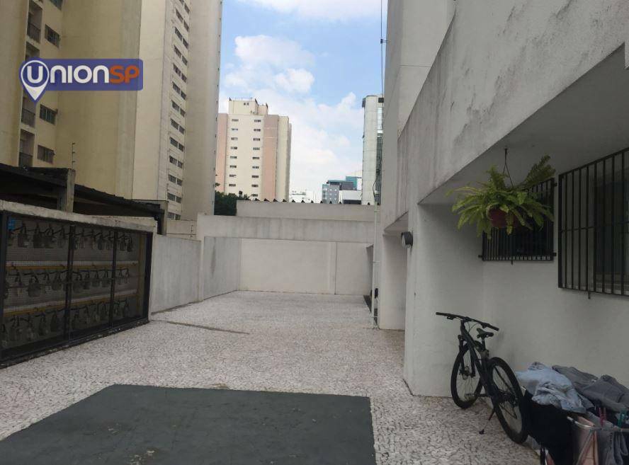 Apartamento à venda com 1 quarto, 50m² - Foto 13