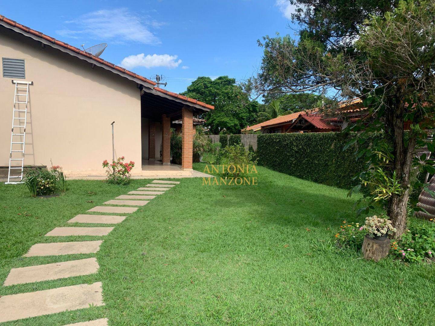 Casa de Condomínio à venda com 4 quartos, 350m² - Foto 33