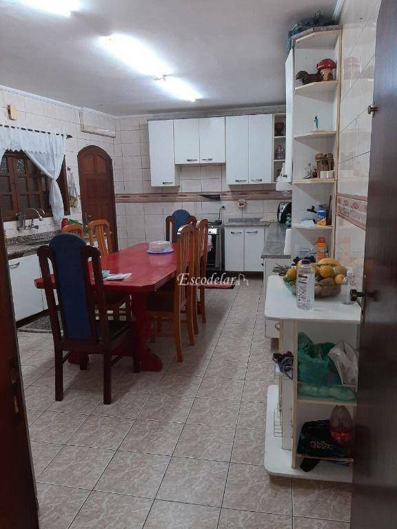 Sobrado à venda com 4 quartos, 290m² - Foto 1