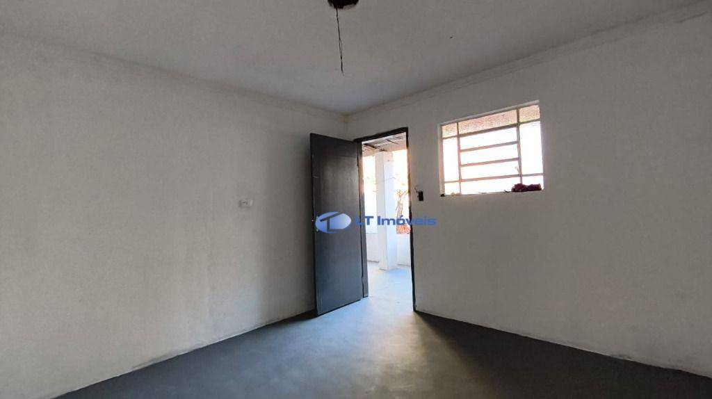 Casa para alugar com 3 quartos, 175m² - Foto 9