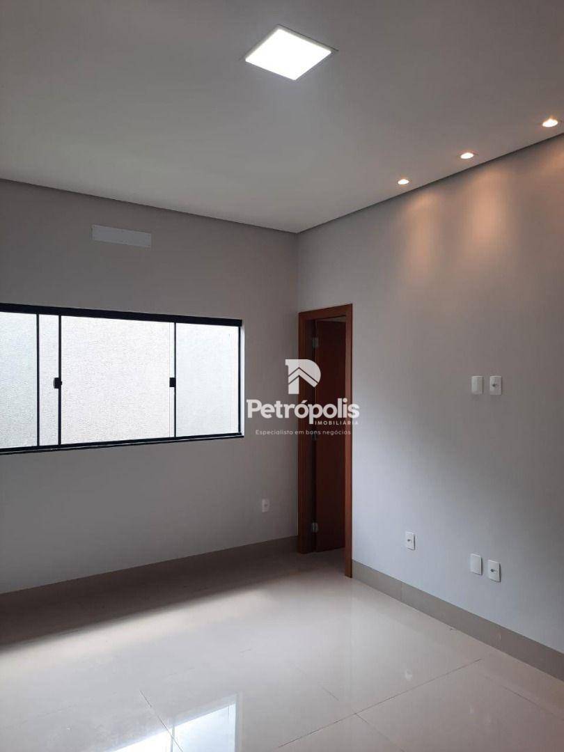 Casa à venda com 3 quartos, 156m² - Foto 9