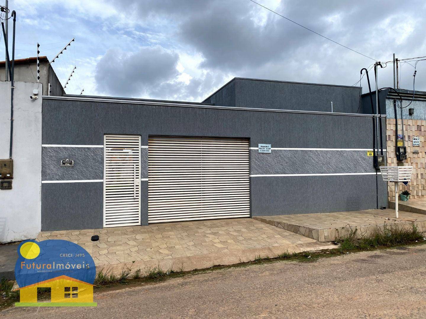 Casa para alugar com 2 quartos, 114m² - Foto 1