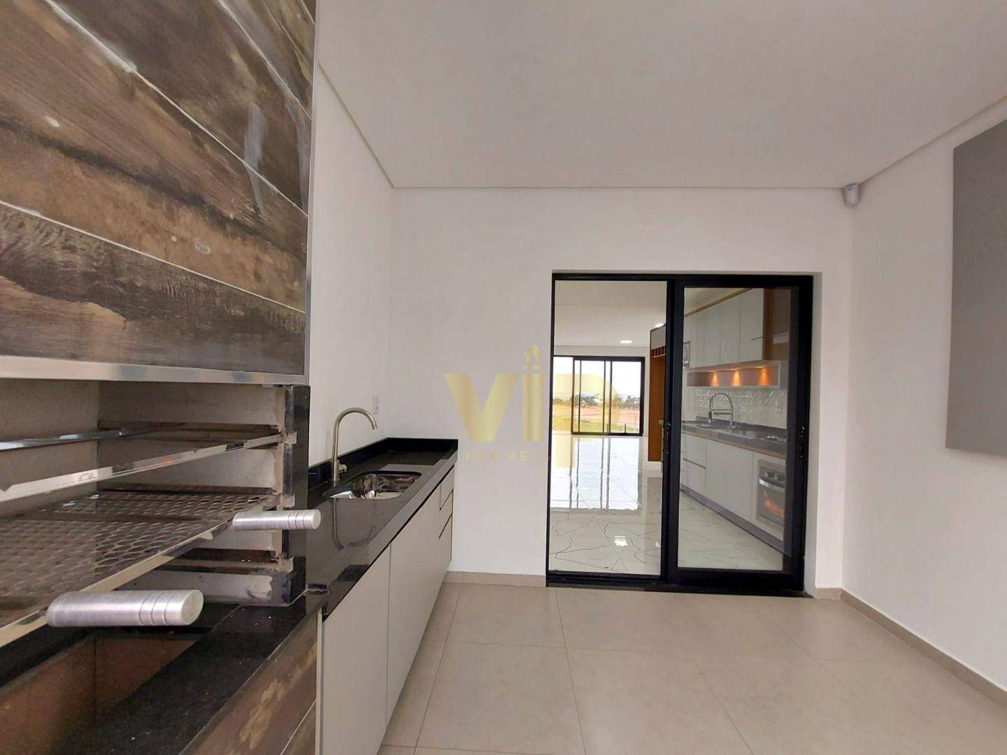 Casa à venda com 3 quartos, 300M2 - Foto 12