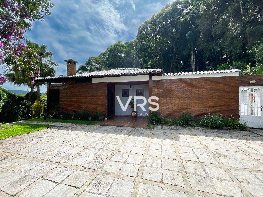 Casa de Condomínio à venda com 5 quartos, 258m² - Foto 8