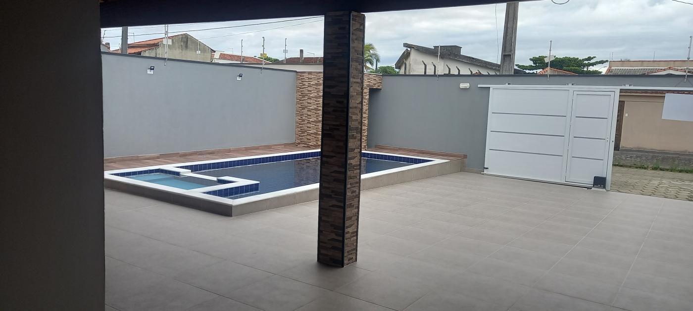 Casa à venda com 3 quartos, 250m² - Foto 3