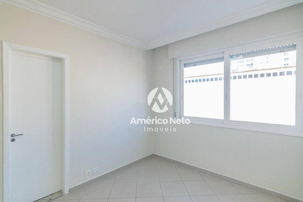 Apartamento para alugar com 4 quartos, 140m² - Foto 33