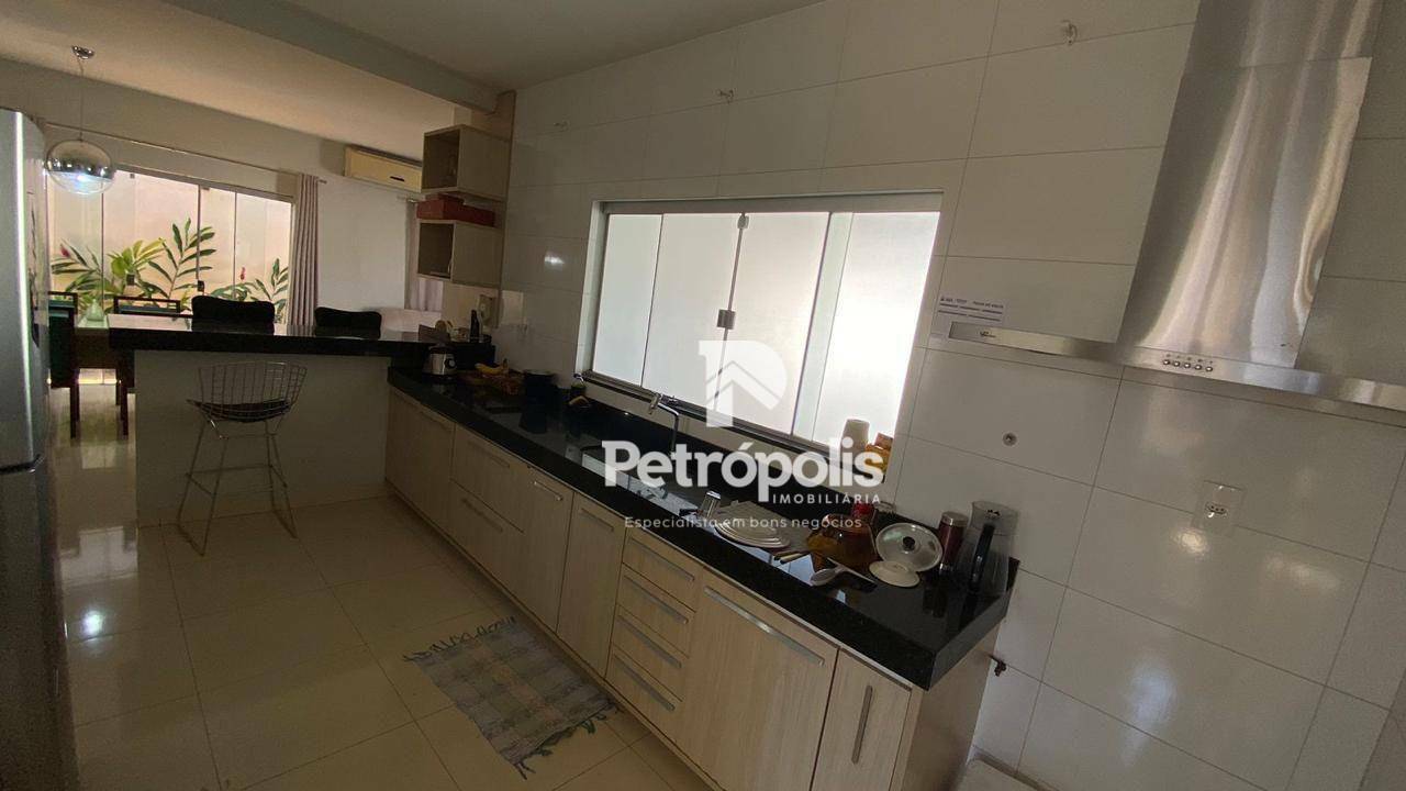 Casa à venda com 3 quartos, 160m² - Foto 10