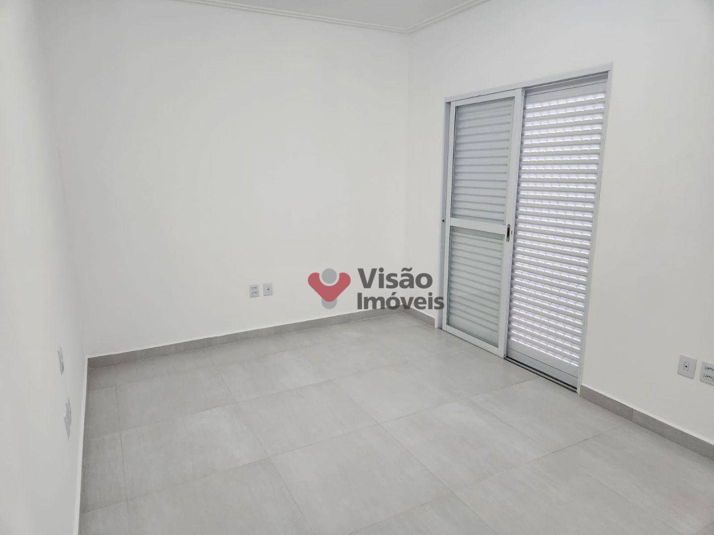 Casa à venda com 3 quartos, 88m² - Foto 13