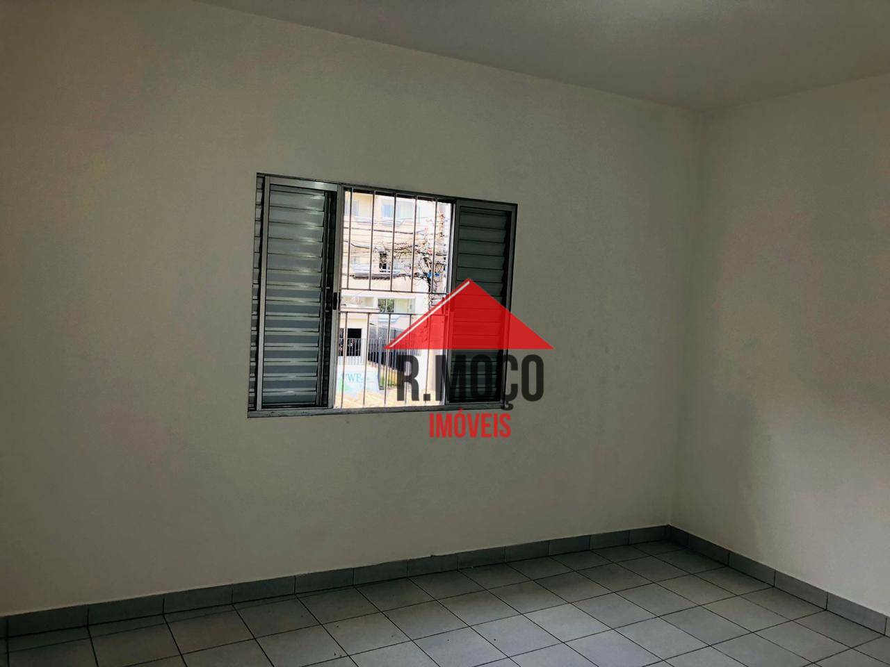 Casa para alugar com 2 quartos, 80m² - Foto 10