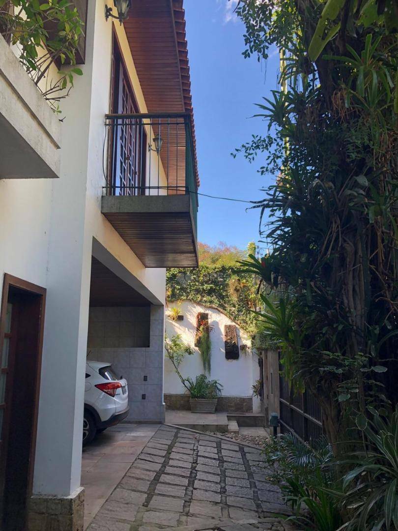 Casa à venda com 4 quartos, 600m² - Foto 13