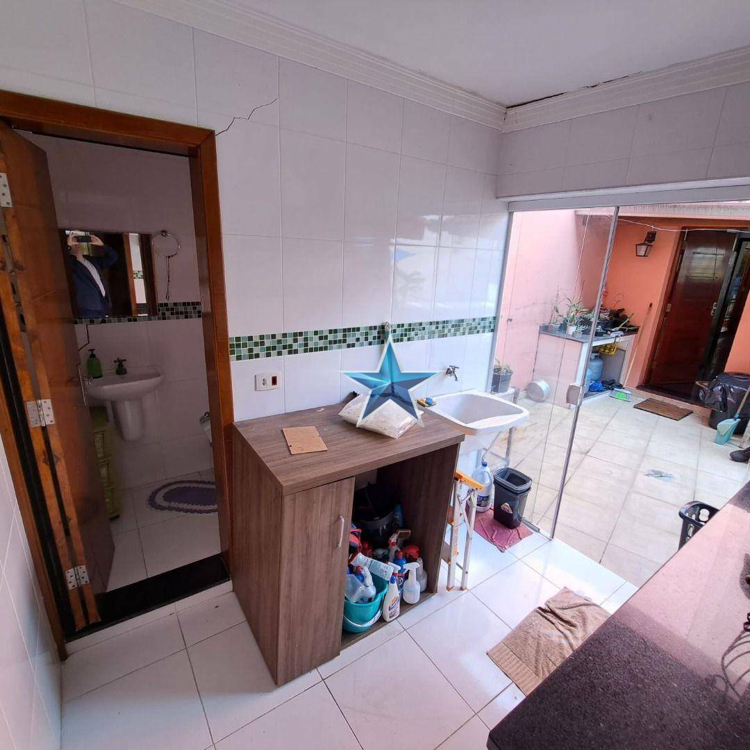 Sobrado à venda com 4 quartos, 220m² - Foto 14